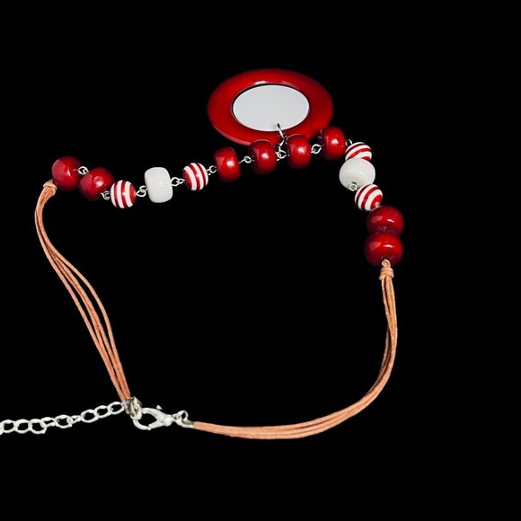 Chunky Red and White Double Sided Beaded Necklace (5379) - Picture 3 of 4